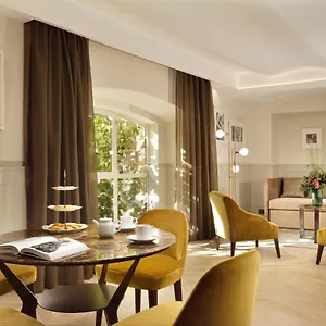https://margutta-54-luxury-suites.it-romehotels.com