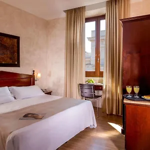 https://hotel-san-francesco-rome.it-romehotels.com